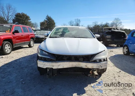 2016 Chrysler 200 Limited из США, поврежденный, VIN 1C3CCCAB0GN156739